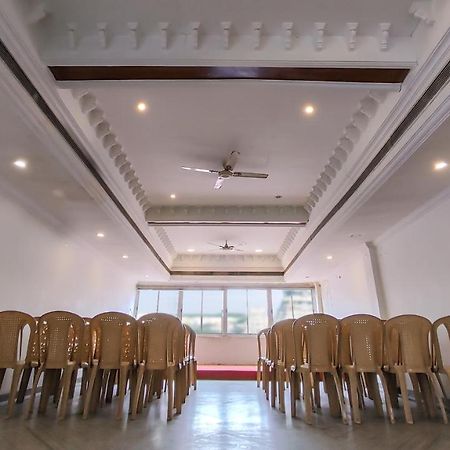 Hotel Aarathy Madurai Buitenkant foto