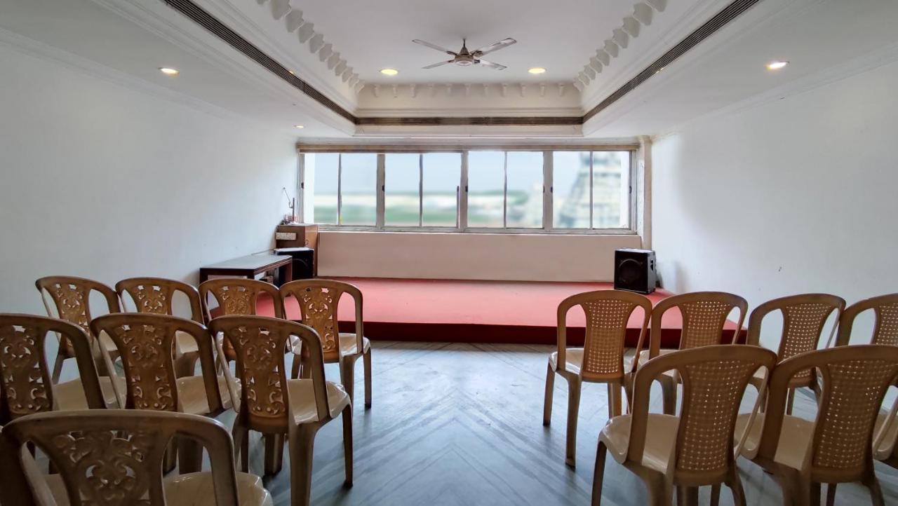 Hotel Aarathy Madurai Buitenkant foto